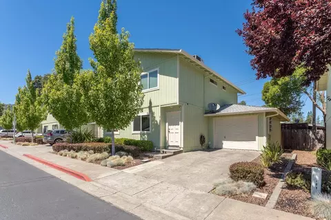 211 Main Cir, Ukiah, CA 95482