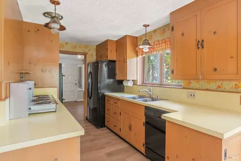 711 Willow Ave, Ukiah, CA 95482 photo 7