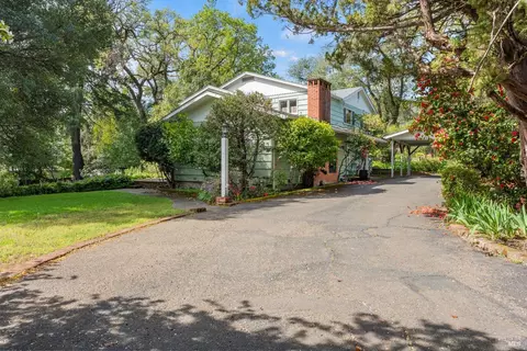 711 Willow Ave, Ukiah, CA 95482