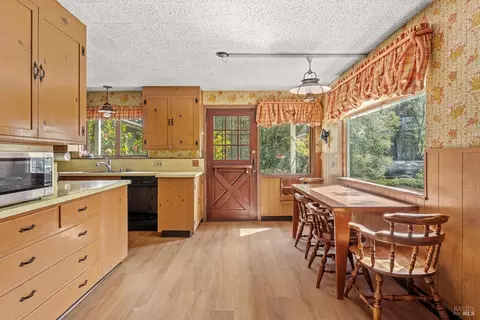711 Willow Ave, Ukiah, CA 95482 photo 8