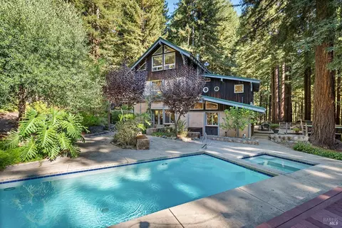 2263 Joy Rd, Occidental, CA 95465