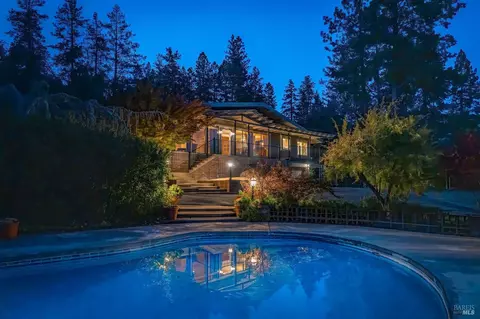 595 Sunset Dr, Angwin, CA 94508