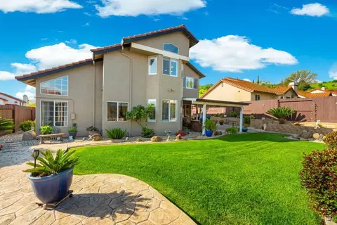 Exterior - 812 Wethersfield Dr, Vacaville, CA 95688 photo 17 of 22