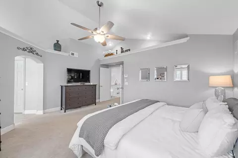 Bedroom - 812 Wethersfield Dr, Vacaville, CA 95688 photo 4 of 10