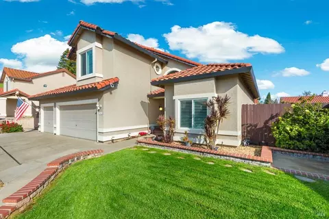 Exterior - 812 Wethersfield Dr, Vacaville, CA 95688 photo 6 of 22