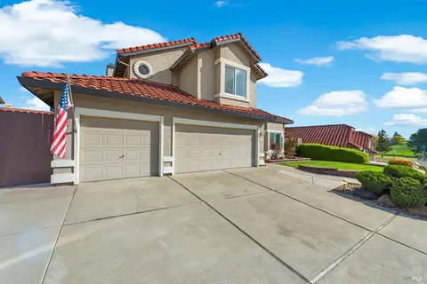 Exterior - 812 Wethersfield Dr, Vacaville, CA 95688 photo 3 of 22