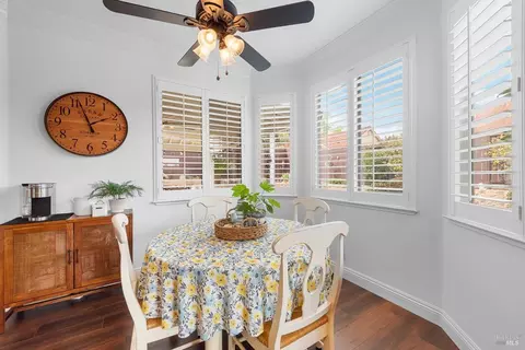 Dining - 812 Wethersfield Dr, Vacaville, CA 95688 photo 6 of 6