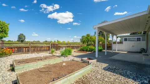 97 Sequoia Dr, Vacaville, CA 95687 photo 35