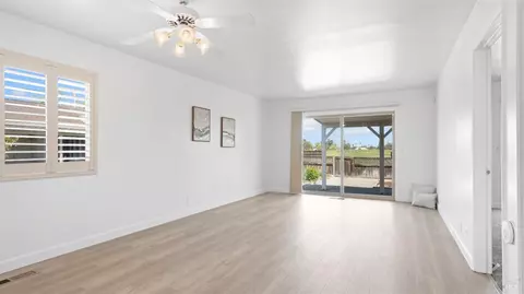 97 Sequoia Dr, Vacaville, CA 95687 photo 8
