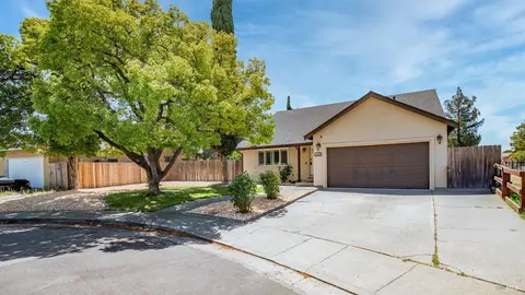 2165 Wylie Pl, Fairfield, CA 94533