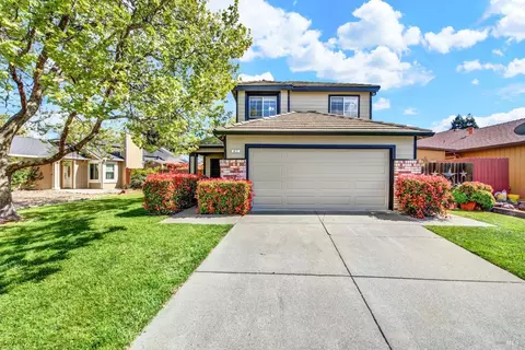 812 Sapphire Cir, Vacaville, CA 95687