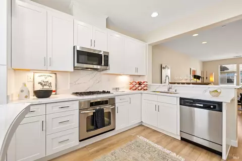 Kitchen - 845 Citation Ct, Napa, CA 94559 photo 5 of 8