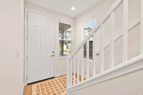Entry Way - 845 Citation Ct, Napa, CA 94559 photo 4 of 4