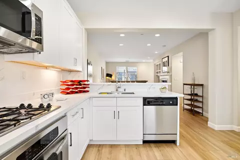 Kitchen - 845 Citation Ct, Napa, CA 94559 photo 6 of 8