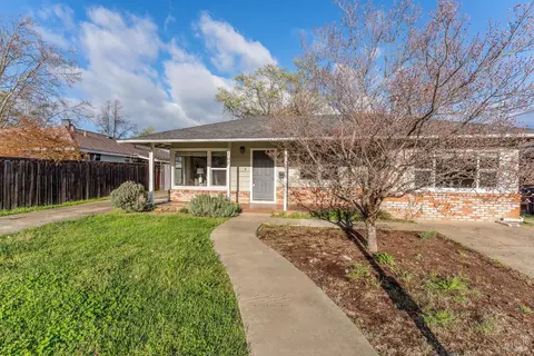 107 Court St, Ukiah, CA 95482