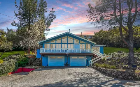 9781 Fairway Dr, Kelseyville, CA 95451