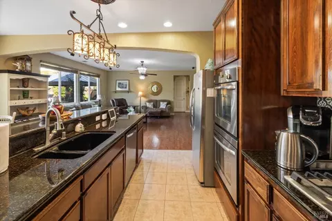Kitchen - 1937 Moosup Ct, Fairfield, CA 94533 photo 6 of 6