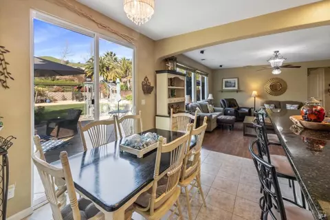 Dining - 1937 Moosup Ct, Fairfield, CA 94533 photo 3 of 4