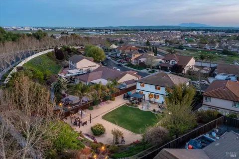 View/Area - 1937 Moosup Ct, Fairfield, CA 94533 photo 9 of 10