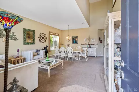 Entry Way - 1937 Moosup Ct, Fairfield, CA 94533 photo 2 of 4