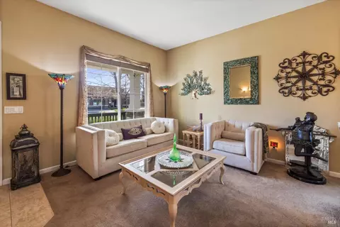 Living - 1937 Moosup Ct, Fairfield, CA 94533 photo 1 of 5