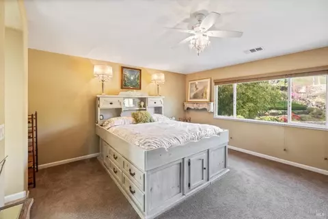Bedroom - 1937 Moosup Ct, Fairfield, CA 94533 photo 4 of 7