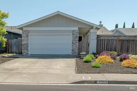 1329 Garmont Ct, Rohnert Park, CA 94928