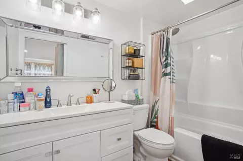 2716 Laurel St, Napa, CA 94558 photo 25
