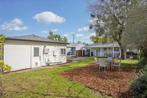 2716 Laurel St, Napa, CA 94558 photo 21