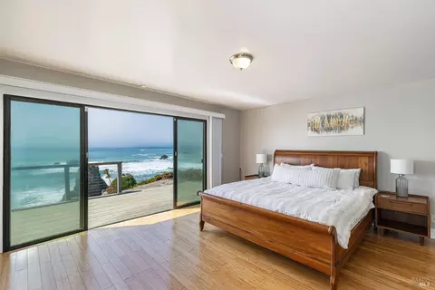 Bedroom - 6175 Highway 1, Bodega Bay, CA 94923 photo 1 of 7