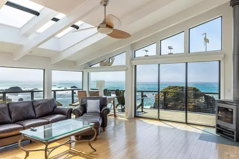 Living - 6175 Highway 1, Bodega Bay, CA 94923 photo 5 of 7
