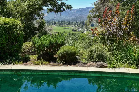 105 Knoll Pl, Saint Helena, CA 94574