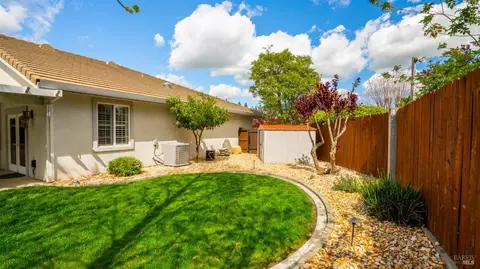 318 Glen Eagle Ct, Vacaville, CA 95688 photo 40