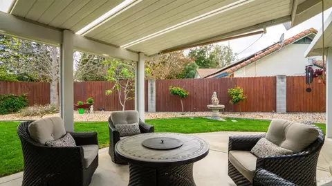 318 Glen Eagle Ct, Vacaville, CA 95688 photo 37