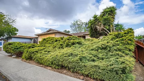 110 Fordham Cir, Vallejo, CA 94589 photo 3