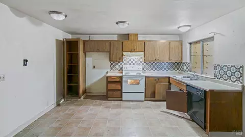 110 Fordham Cir, Vallejo, CA 94589 photo 10