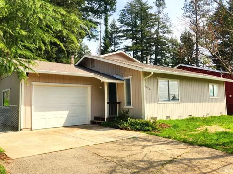 27560 Poppy Dr, Willits, CA 95490