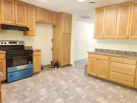 27560 Poppy Dr, Willits, CA 95490 photo 4