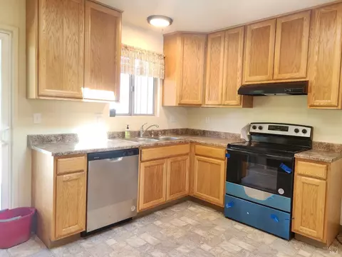 27560 Poppy Dr, Willits, CA 95490 photo 5