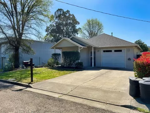 47 N Court Rd, Ukiah, CA 95482