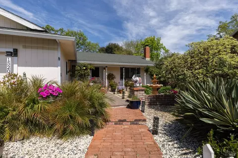 1520 Pomeroy Pl, Santa Rosa, CA 95403