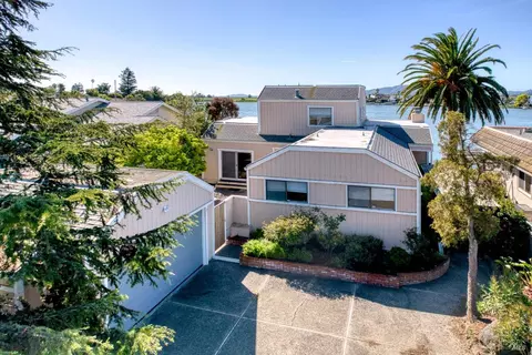 1086 Bel Marin Keys Blvd, Novato, CA 94949