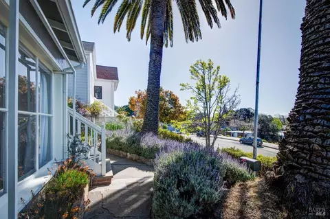 126 Florida St, Vallejo, CA 94590 photo 5
