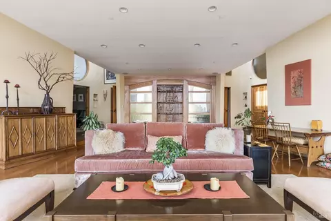Living - 685 Jonive Rd, Sebastopol, CA 95472 photo 4 of 5