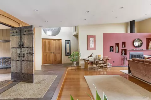 Entry Way - 685 Jonive Rd, Sebastopol, CA 95472 photo 5 of 6