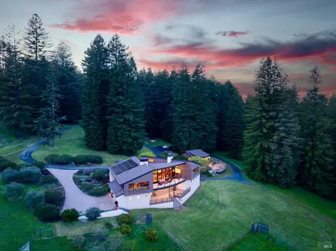 Exterior - 685 Jonive Rd, Sebastopol, CA 95472 photo 2 of 15