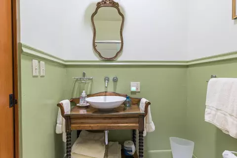 Bath - 685 Jonive Rd, Sebastopol, CA 95472 photo 3 of 7