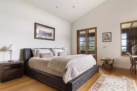 Bedroom - 685 Jonive Rd, Sebastopol, CA 95472 photo 4 of 7