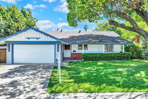 1648 Sycamore Dr, Fairfield, CA 94533