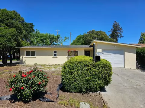 2298 Woolner Ave, Fairfield, CA 94533